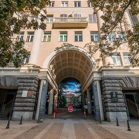 Luxury Apartments On Central Avenue Тбілісі Екстер'єр фото