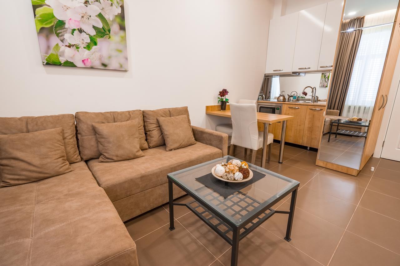 Luxury Apartments On Central Avenue Тбілісі Екстер'єр фото