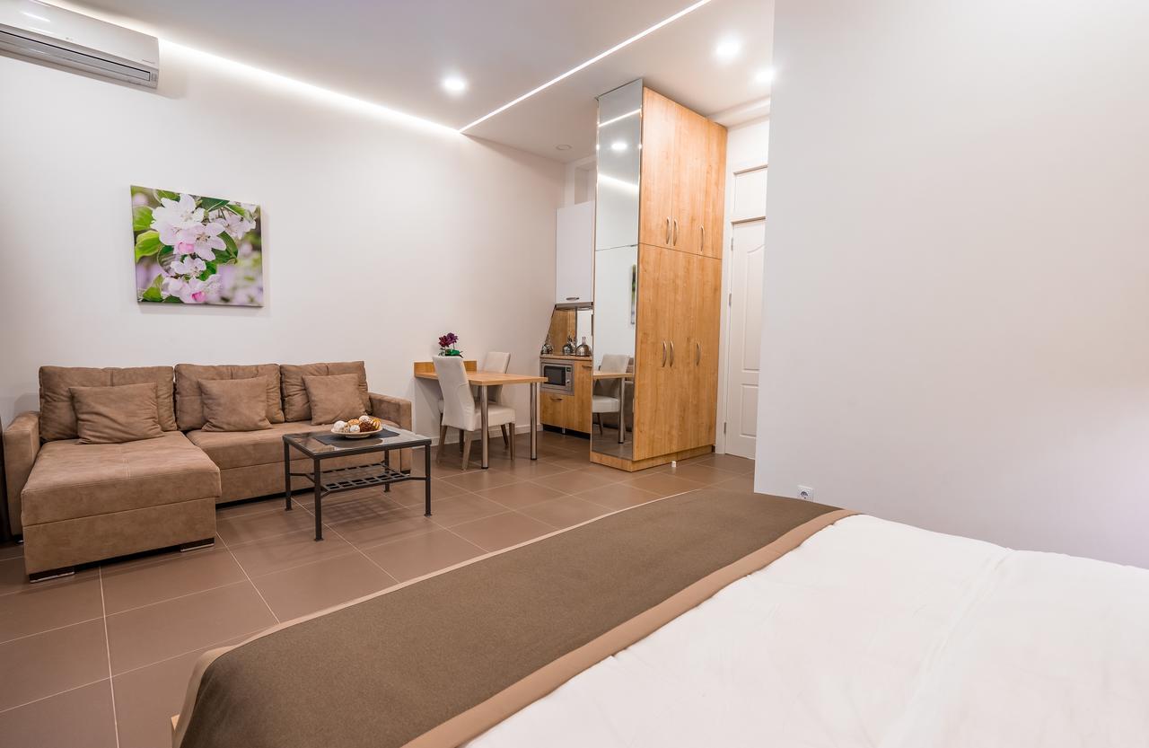 Luxury Apartments On Central Avenue Тбілісі Екстер'єр фото